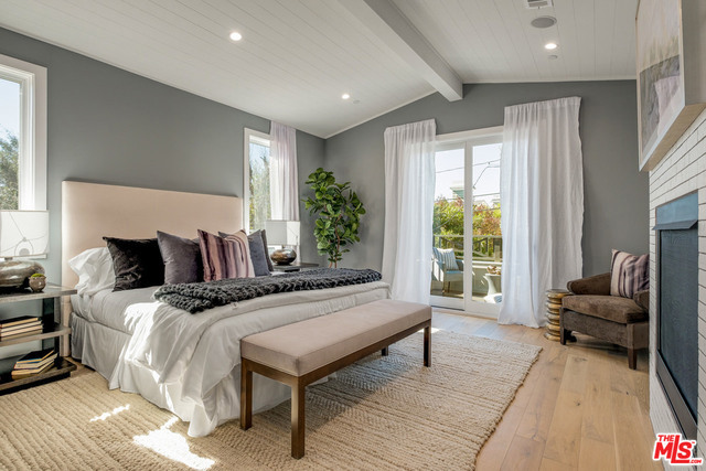 3513 ELM Avenue, Manhattan Beach, California 90266, 5 Bedrooms Bedrooms, ,4 BathroomsBathrooms,Residential,Sold,ELM,19437290