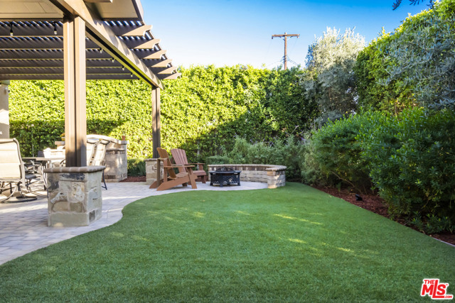 4 Bed Home for Sale in Lake Balboa, California