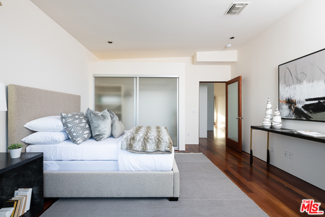3 Bed Home for Sale in Venice, California