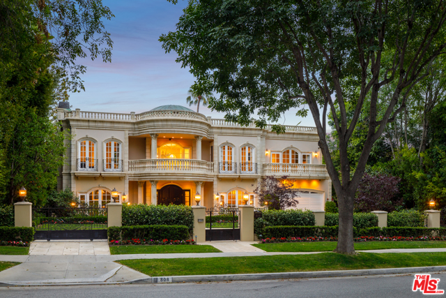 7 Bed Home for Sale in Beverly Hills, California