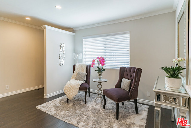 2 Bed Home for Sale in Sherman Oaks, California