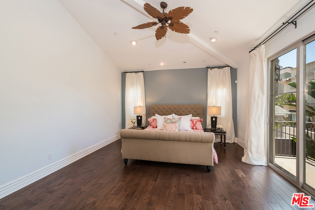 1908 CURTIS Avenue, Redondo Beach, California 90278, 4 Bedrooms Bedrooms, ,3 BathroomsBathrooms,Residential,Sold,CURTIS,17248288