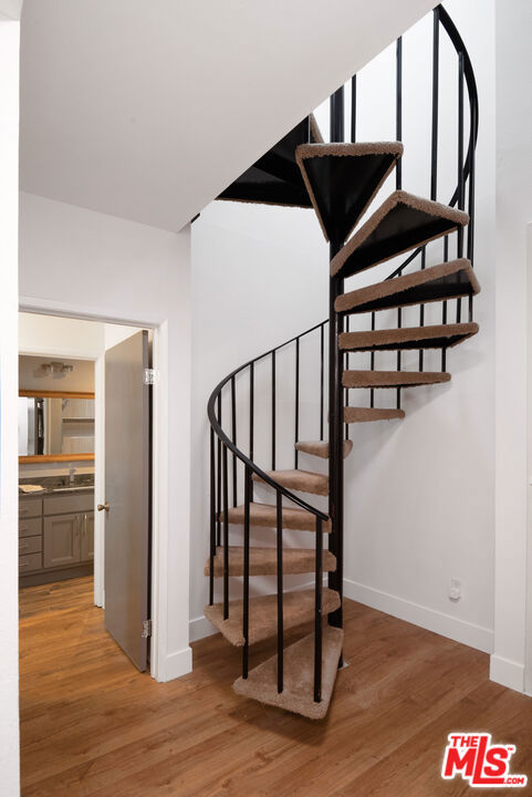 2 Bed Home for Sale in Playa del Rey, California