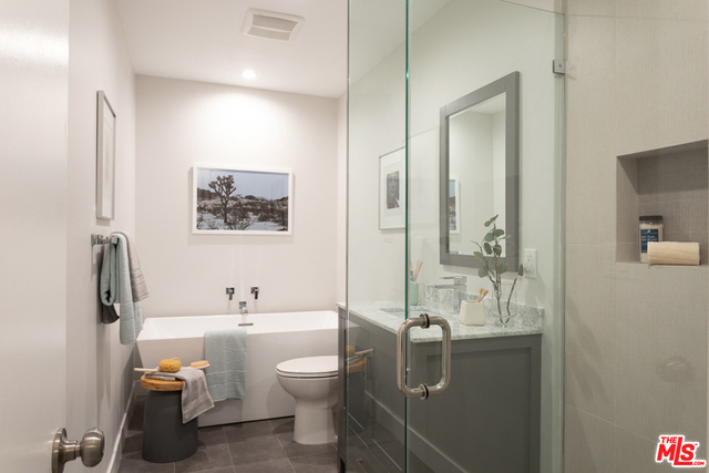1 Bed Home for Sale in West Hollywood, California