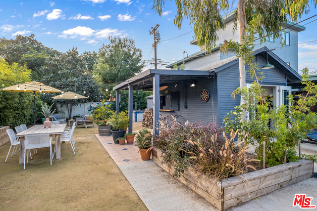2 Bed Home for Sale in Culver City, California