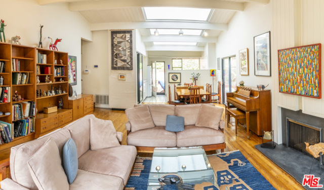 3 Bed Home for Sale in Santa Monica, California