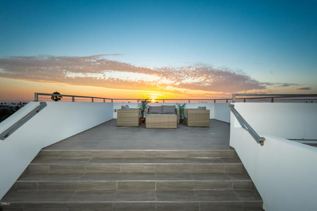 GYP_504 S Francisca Ave_077_MLS