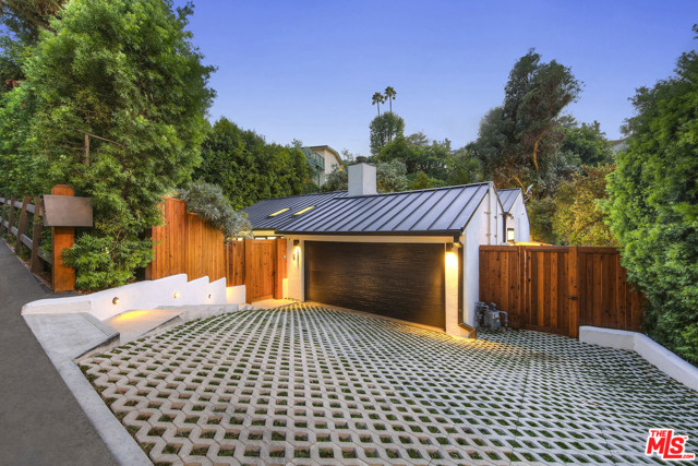 3 Bed Home for Sale in Los Angeles, California