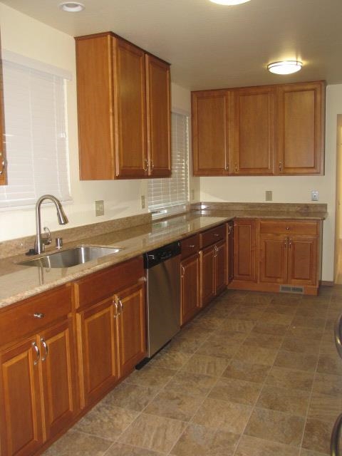 248 Louette Ct, San Lorenzo, CA 94541 photo 9