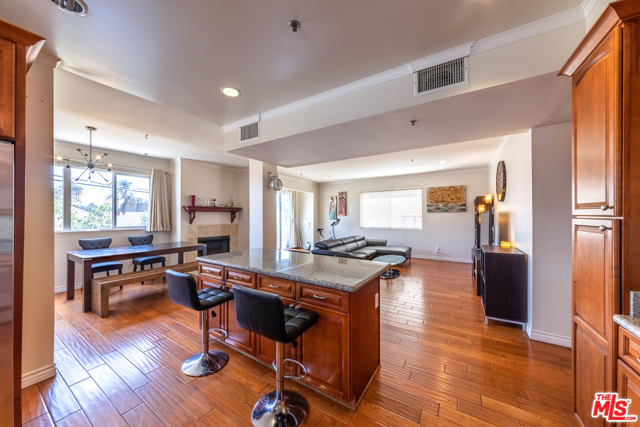 4 Bed Home for Sale in Los Angeles, California