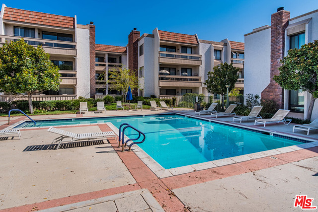 2 Bed Home for Sale in Encino, California