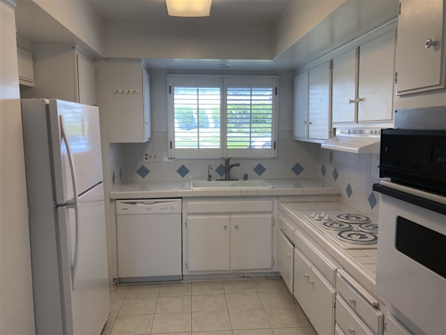 3747 Vista Campana S