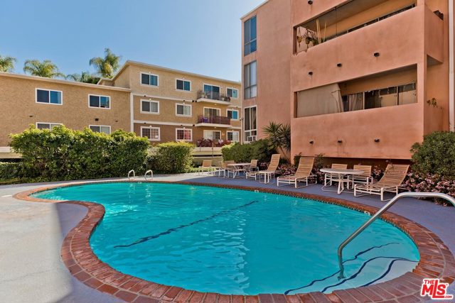 2 Bed Home for Sale in Encino, California