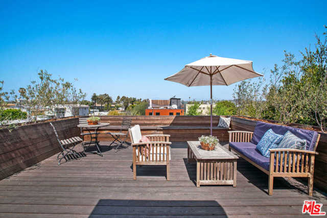 3 Bed Home for Sale in Venice, California