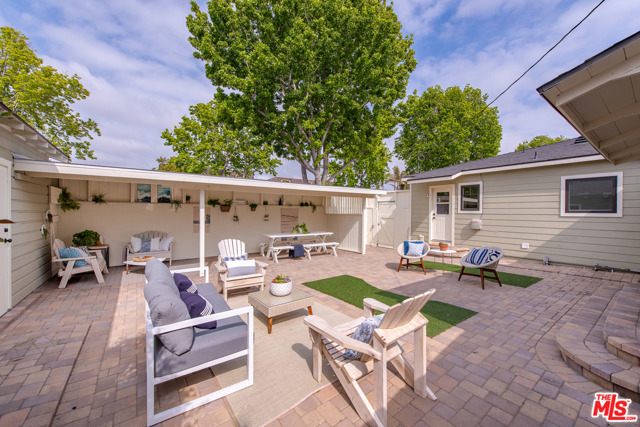 5 Bed Home for Sale in Santa Monica, California