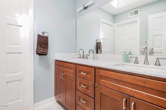 6 Bed Home for Sale in Westlake Village, California