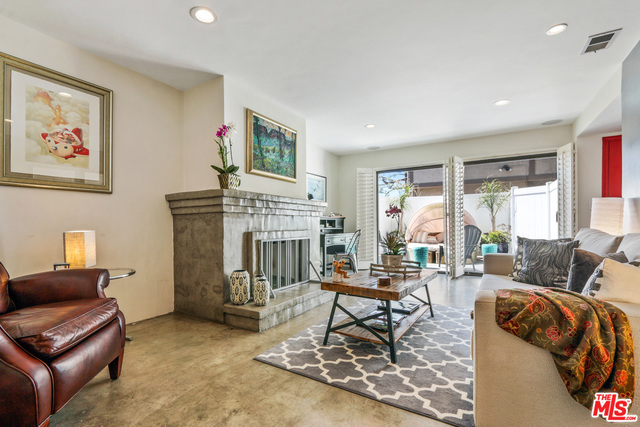 1140 MANHATTAN BEACH, Manhattan Beach, California 90266, 2 Bedrooms Bedrooms, ,2 BathroomsBathrooms,Residential,Sold,MANHATTAN BEACH,18389320