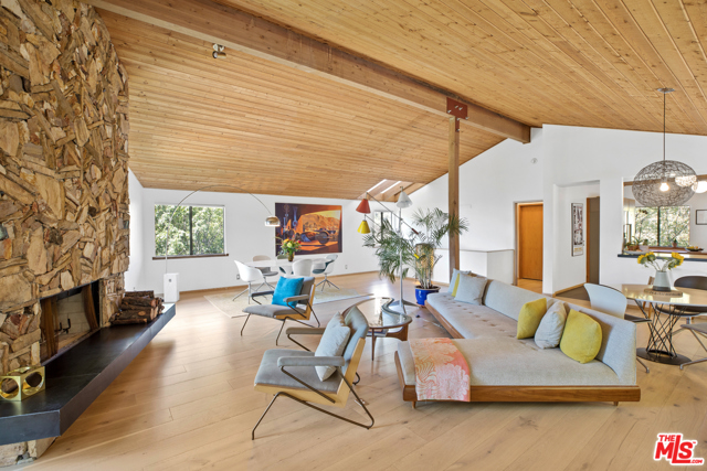 4 Bed Home for Sale in Los Angeles, California