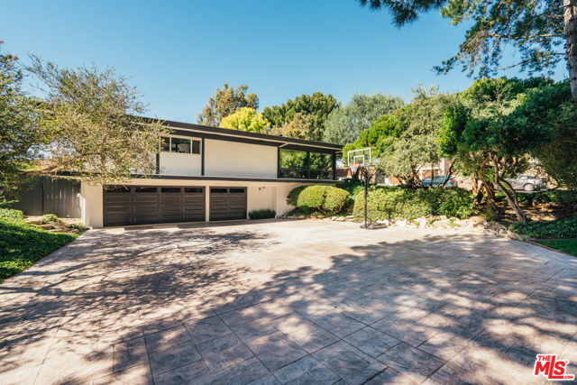 29927 AVENIDA ANILLO, Rancho Palos Verdes, California 90275, 4 Bedrooms Bedrooms, ,2 BathroomsBathrooms,Residential,Sold,AVENIDA ANILLO,20590360