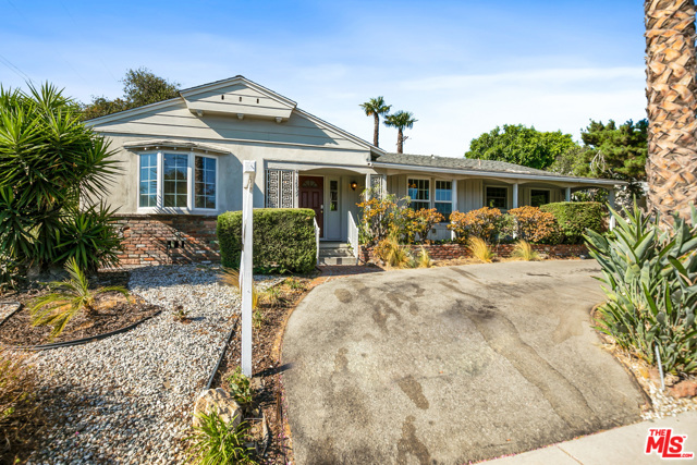 3 Bed Home for Sale in Valley Village, California