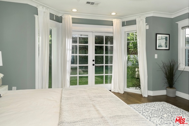 3 Bed Home for Sale in Sherman Oaks, California