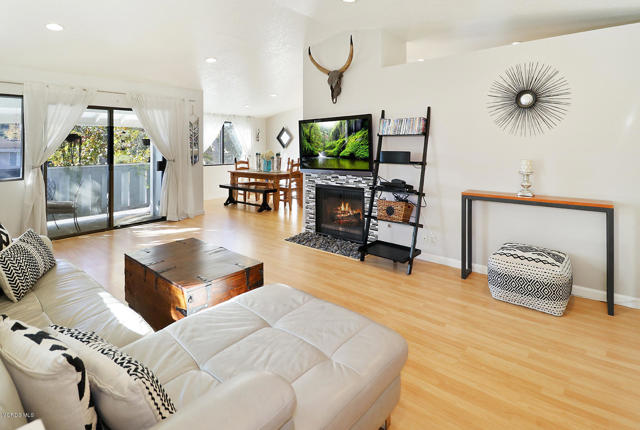 2 Bed Home for Sale in Agoura Hills, California