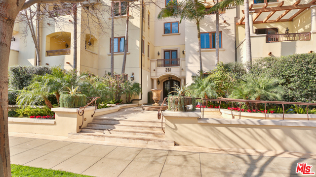 3 Bed Home for Sale in Beverly Hills, California