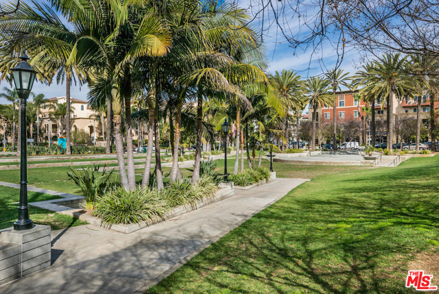 2 Bed Home for Sale in Playa Vista, California