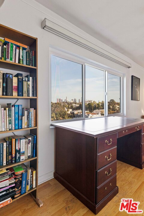  Income Home for Sale in Los Angeles, California