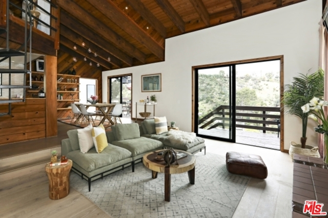 5 Bed Home for Sale in Los Angeles, California