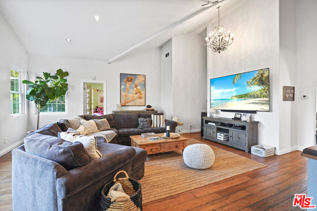 4 Bed Home for Sale in Valley Village, California