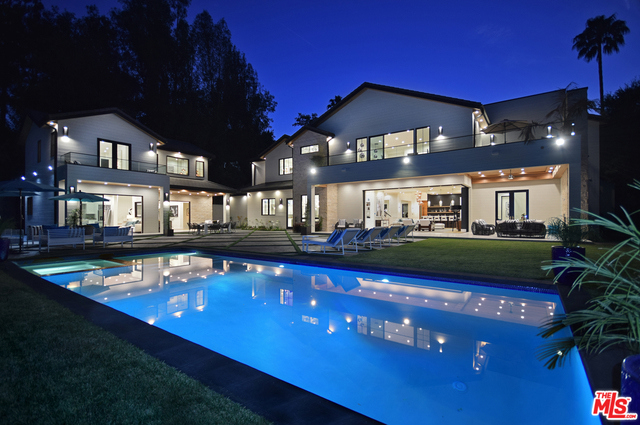 10 Bed Home for Sale in Encino, California