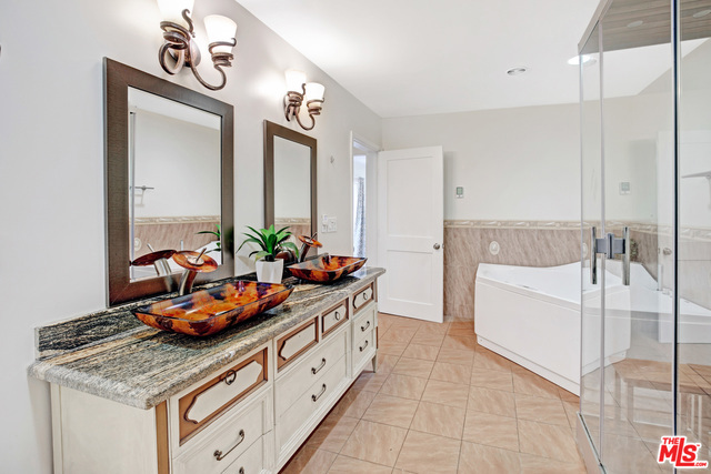 3 Bed Home for Sale in Sherman Oaks, California