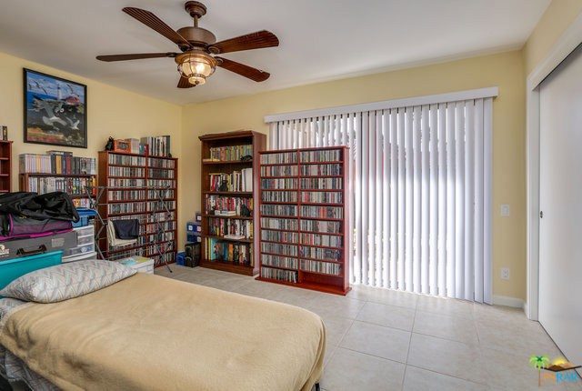 Guest Bedroom/Den