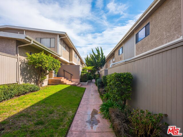 511 MEYER Lane, Redondo Beach, California 90278, 2 Bedrooms Bedrooms, ,2 BathroomsBathrooms,Residential,Sold,MEYER,19431150