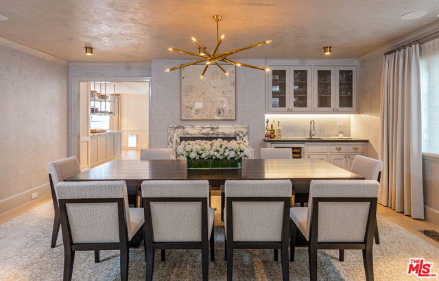 6 Bed Home for Sale in Los Angeles, California