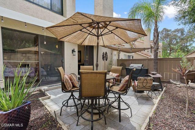 2 Bed Home for Sale in Oak Park, California