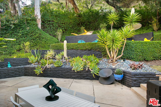 3 Bed Home for Sale in Beverly Hills, California