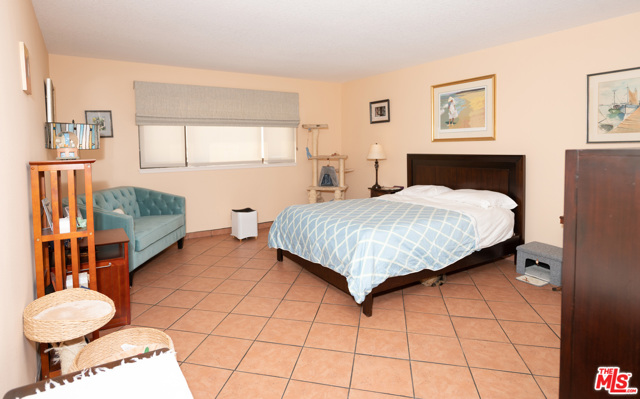 2 Bed Home for Sale in Sherman Oaks, California