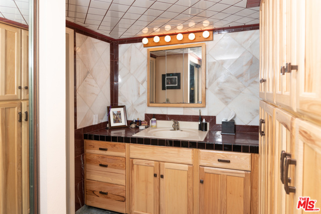 2 Bed Home for Sale in Sherman Oaks, California