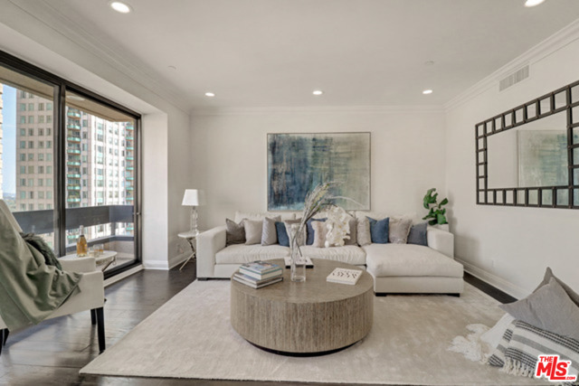 2 Bed Home for Sale in Los Angeles, California