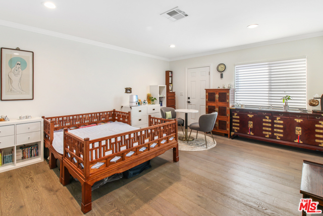 4 Bed Home for Sale in Studio City, California