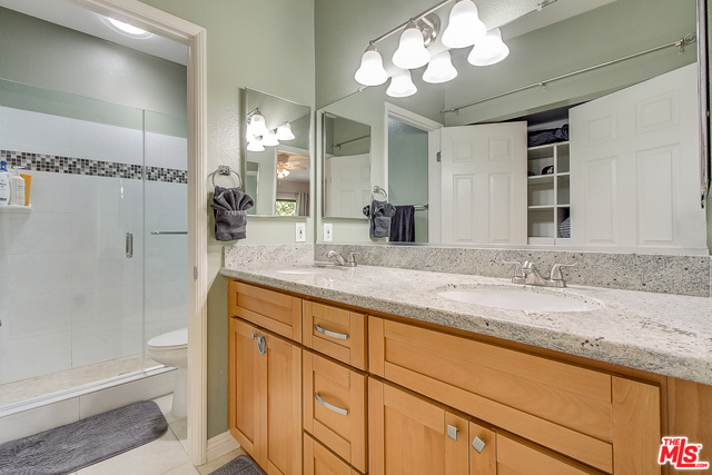 2 Bed Home for Sale in Los Angeles, California