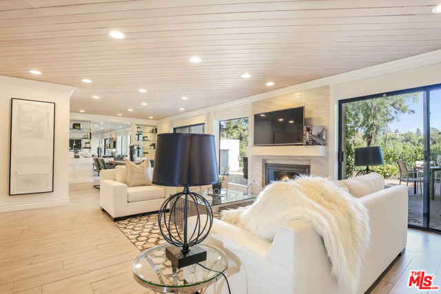 4 Bed Home for Sale in Los Angeles, California