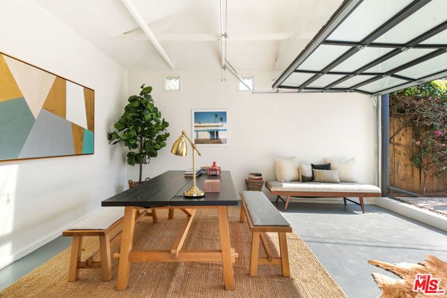 2 Bed Home for Sale in Venice, California