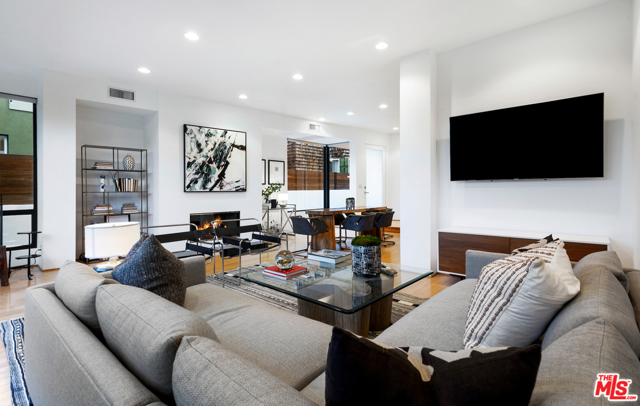 3 Bed Home for Sale in Venice, California
