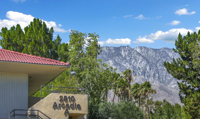 2810 N Arcadia Court #205, Palm Springs, CA 92262