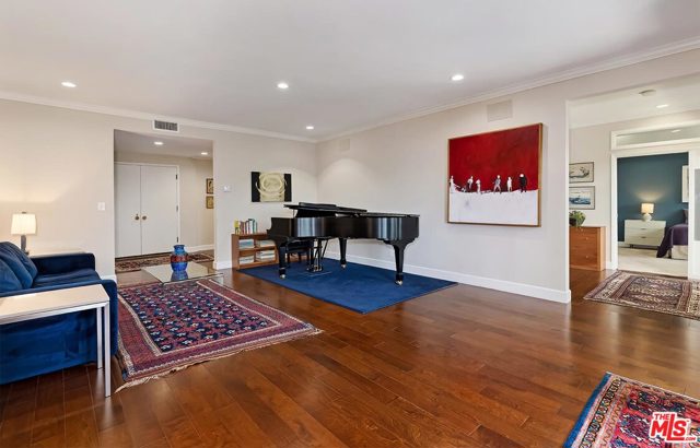 2 Bed Home for Sale in Los Angeles, California