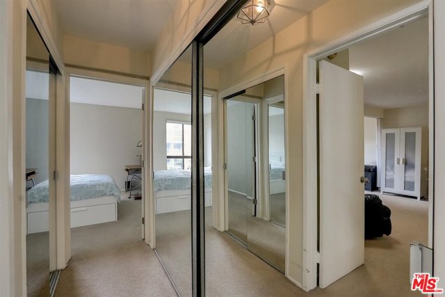 1 Bed Home for Sale in Los Angeles, California