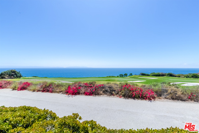 3200 La Rotonda Drive, Rancho Palos Verdes, California 90275, 2 Bedrooms Bedrooms, ,2 BathroomsBathrooms,Residential,Sold,La Rotonda,20657170